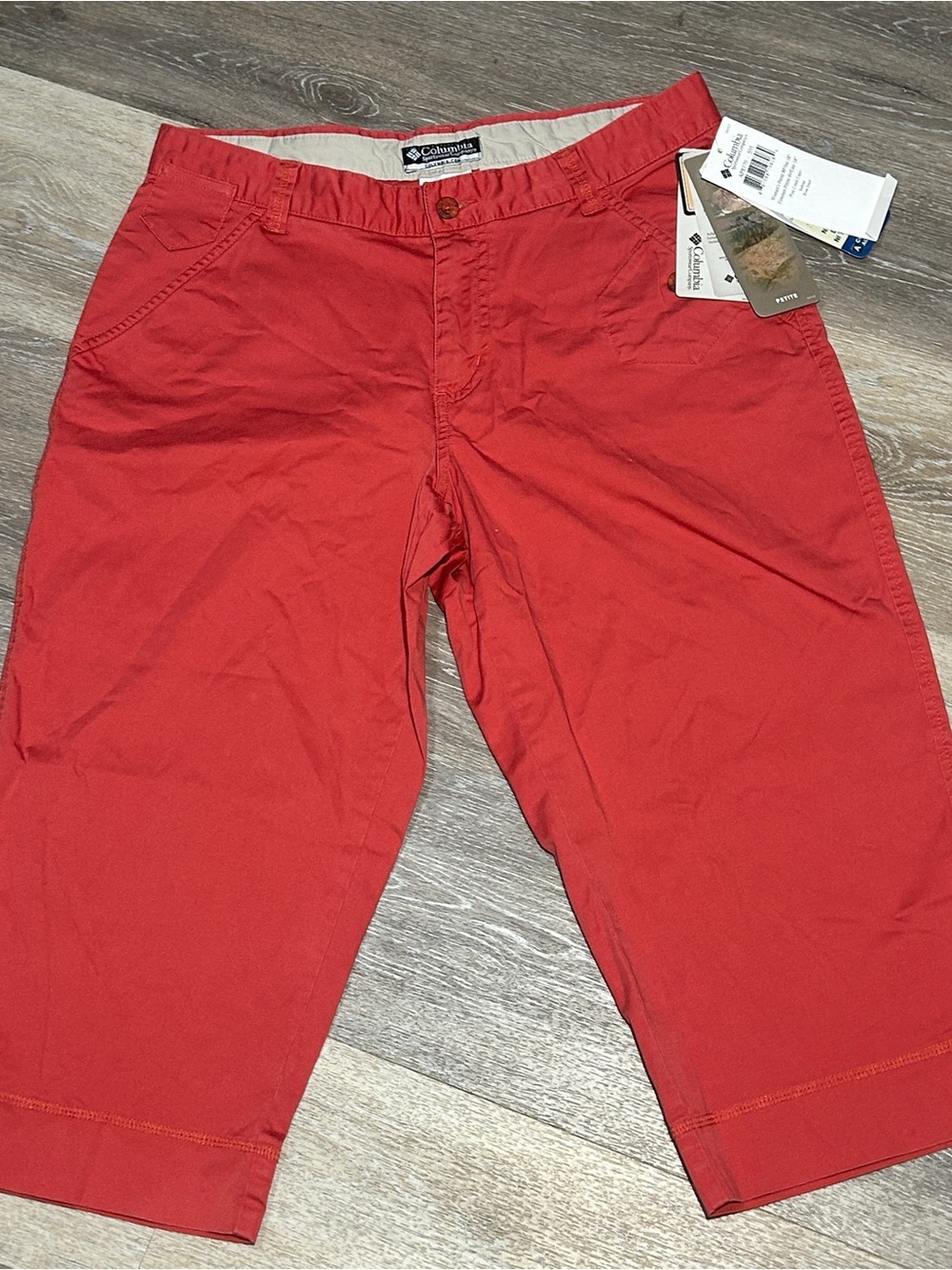 NWT Columbia Pine Creek Capri Pants Sedona Red 8P Petite Outdoor Hiking Stretch